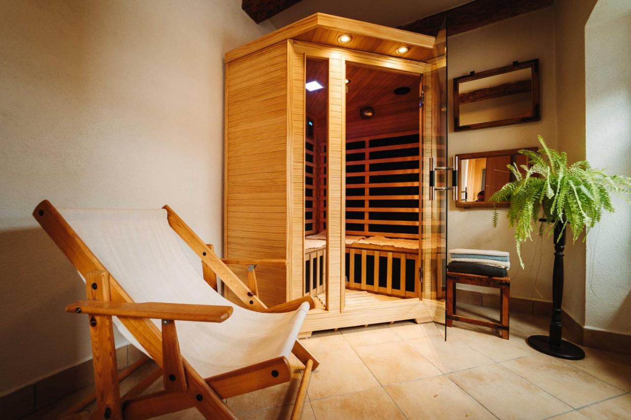 Cakyho Kuria - Mezonetovy Apartman S Krbom A Saunami สมิชานี ภายนอก รูปภาพ