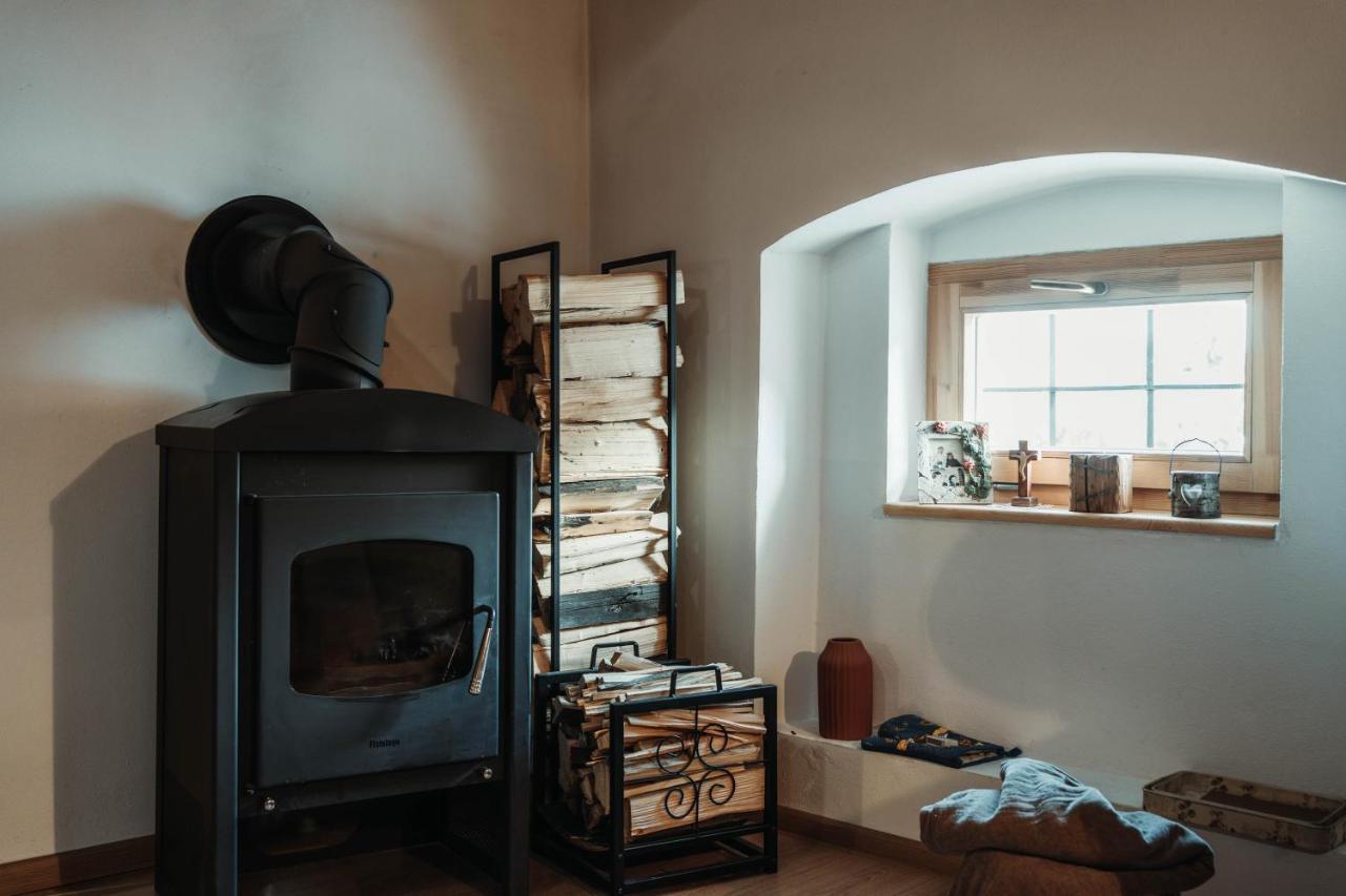 Cakyho Kuria - Mezonetovy Apartman S Krbom A Saunami สมิชานี ภายนอก รูปภาพ